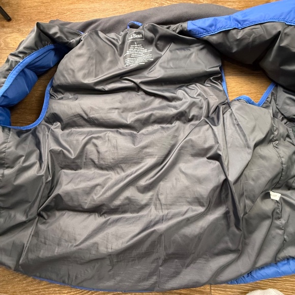 L.L.Bean Men's Goose Down Puffer Vest, Large, Blue, Insualted Winter Outdoor - Picture 4 of 11